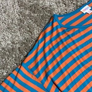Lularoe high low shirt